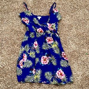 Beautiful charming Charlie’s sundress,never worn,from a pet &smoke free home!!